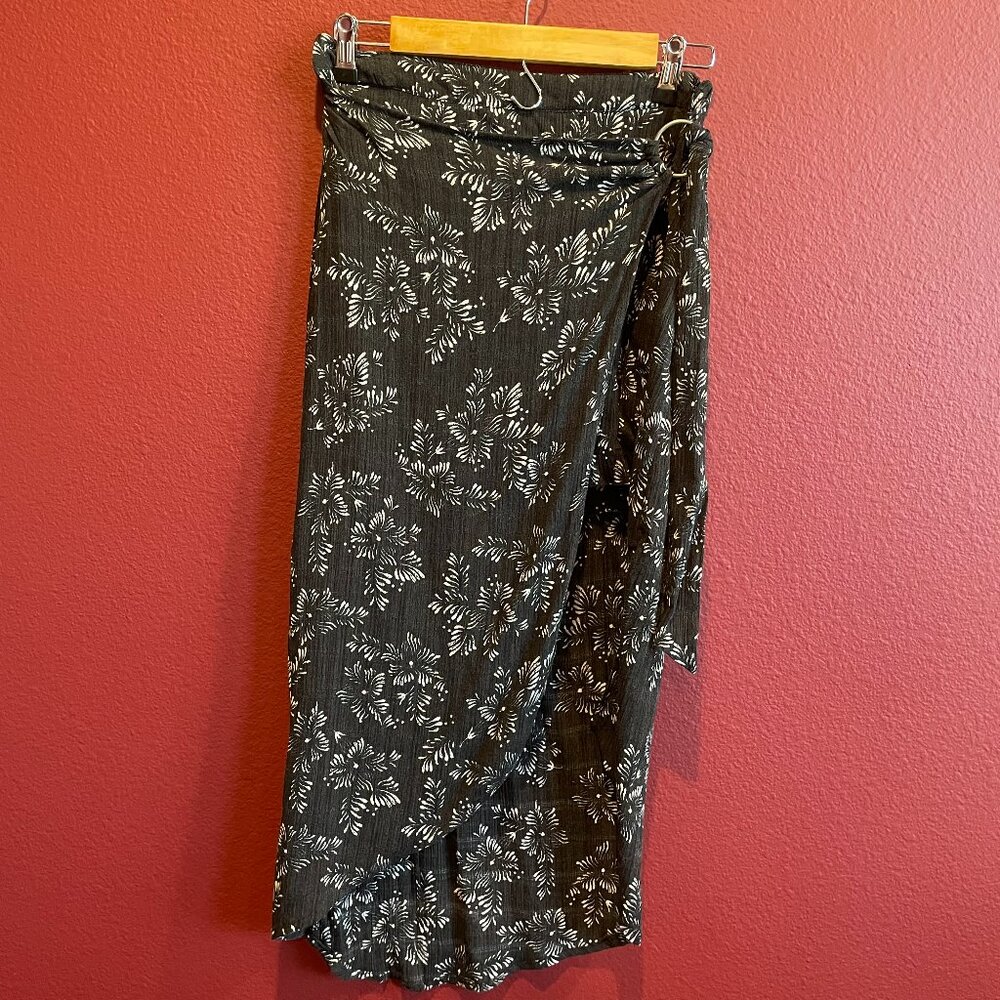 Free People Floral Midi Wrap Skirt; Size 2
